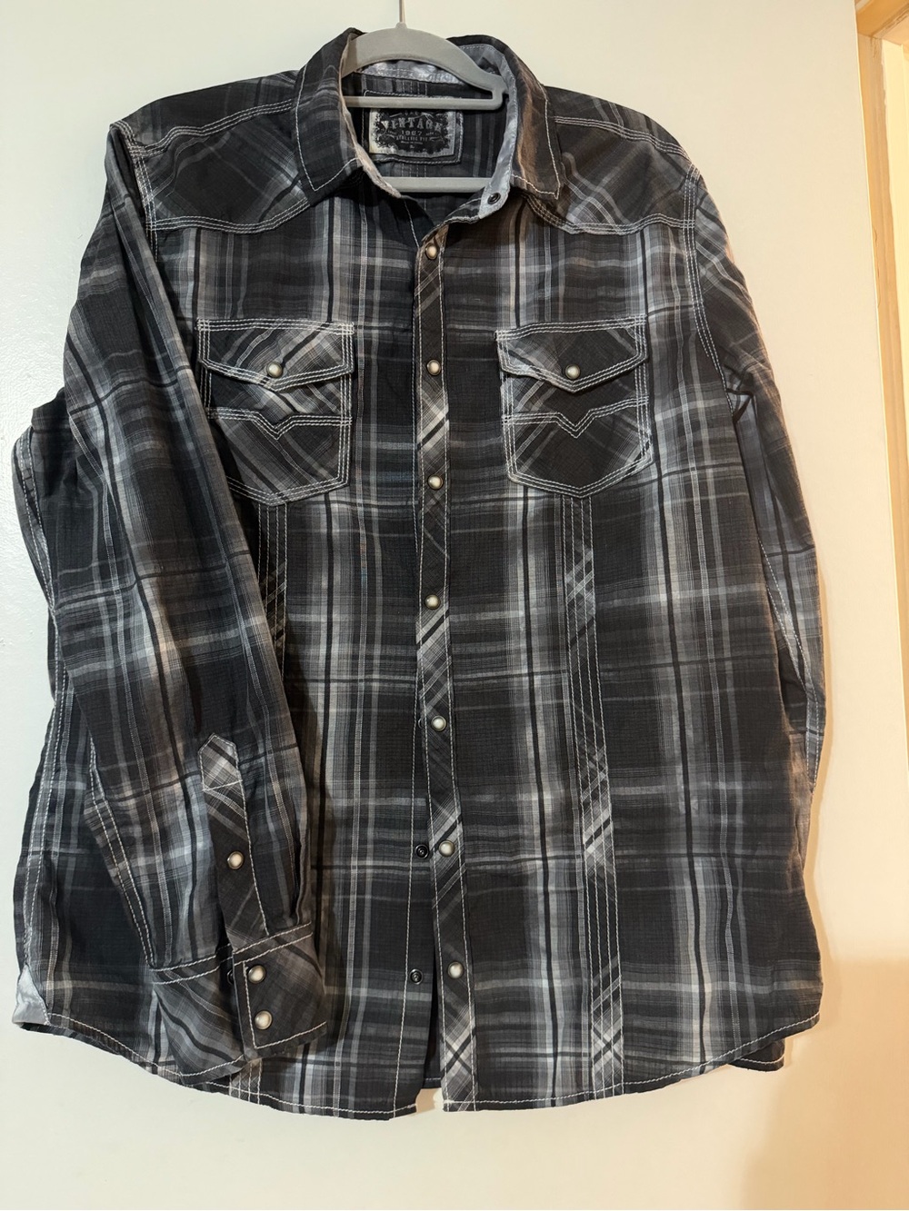 BKE Men's Black & Gray Plaid Casual Button-Down Shirt